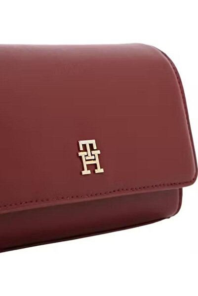 Tommy Hilfiger Women's Chain Strap Brand Logo Leather Burgundy Shoulder Bag Aw0Aw16891-V18