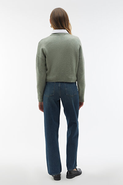 Mudo Crew Neck Crop Sweater