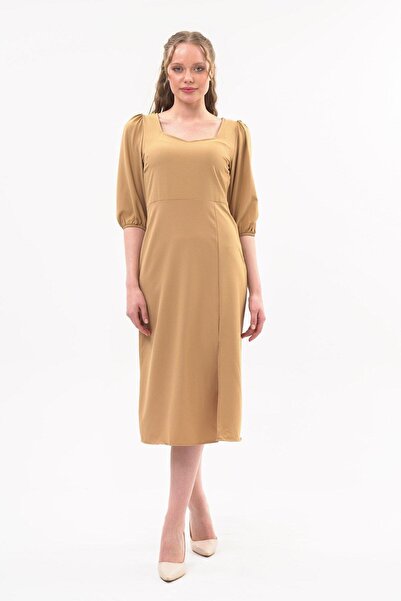 Apsen Collection فستان نسائي من Apsen بفتحة جانبية وياقة خماسية الشكل من قماش...