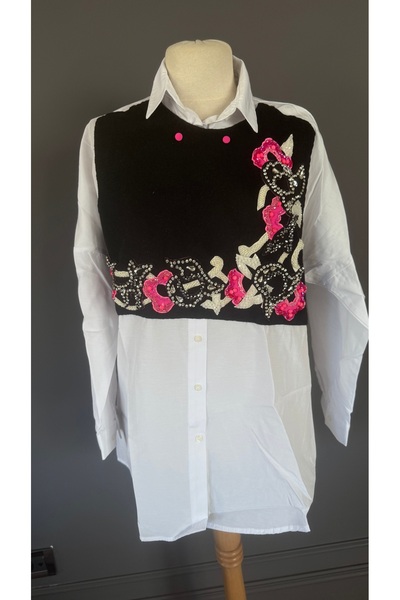 Kübra Tekin İşlemeli Tasarım Beyaz Gömlek