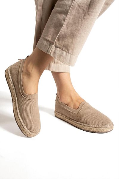 Ayakkabıda Tek Дамски летни обувки Walker с юта, обвити в плетена материя - VINK
