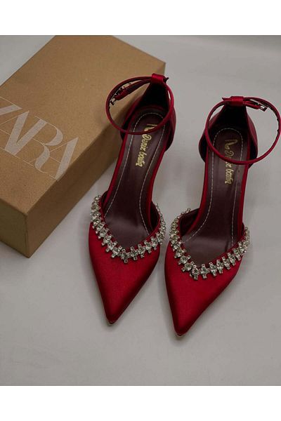 ALNASER MODA Silver Satin Women's Shoes with Stone Detail on the Front