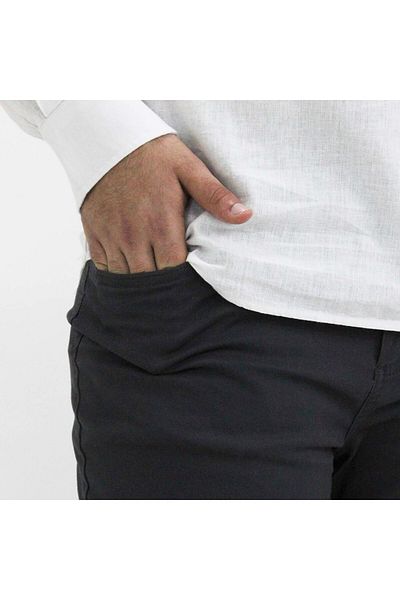 Giordano Men's Comfortable khakis