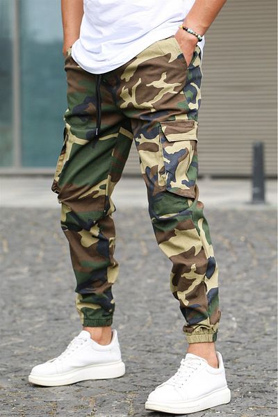 Madmext Grüne Camouflage-Cargohose mit Taschen für Herren 5447