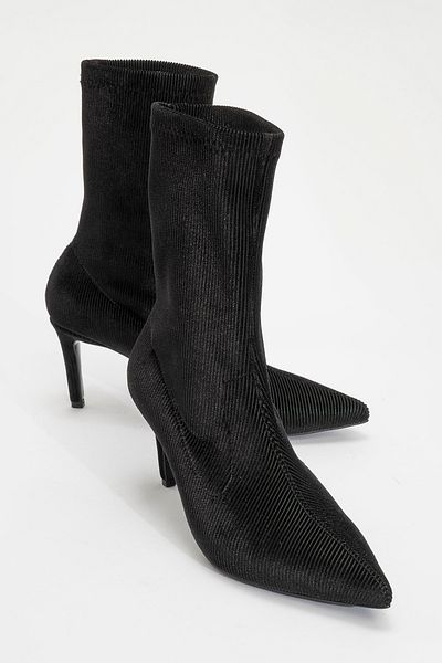 LuviShoes Γυναικείες μπότες με λεπτό τακούνι THALIN Μαύρες βελούδινες μύτες