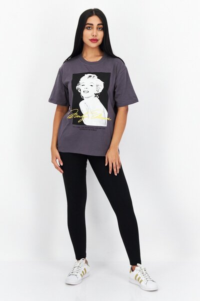 Marilyn Monroe Women Oversized Crew Neck Short Sleeve Graphic T-shirt, Charcoal Grey