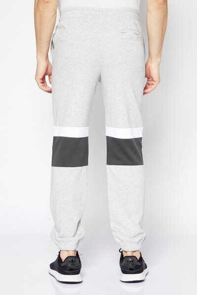 Nordland Men Sportswear Fit Training Sweatpants, Light Grey