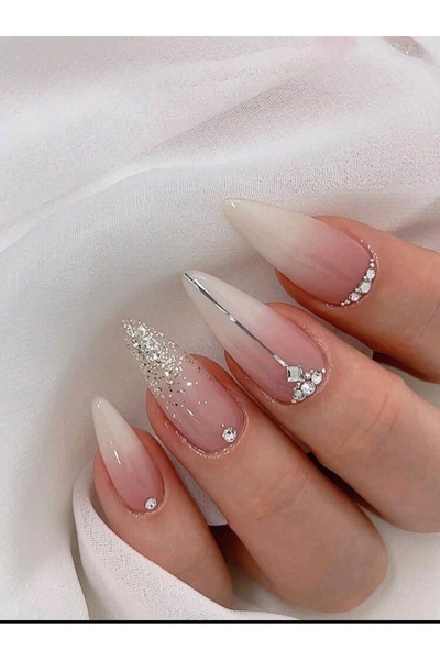 ELNİL BUTİK 24 lü takma tırnak setleri aksesuarlı modeller