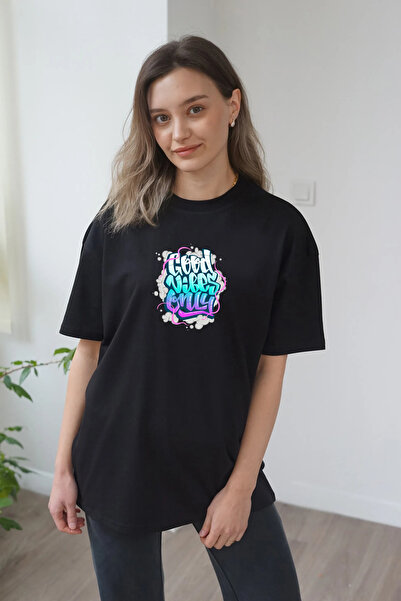 Unisex Good Vibes Only Baskili T-shirt