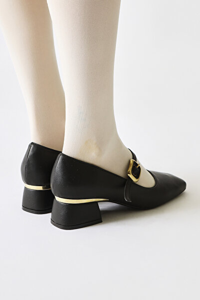 Limoya Abby Black Blunt Toe Buckle Detailed Women's Casual Shoes