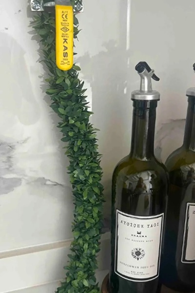 YAPAY ÇİÇEK DERYASI 1 Metre Tel Sarmaşık Doğalgaz Boru Kapama Dekor Süsü Ev Balkon Çit Süsleme