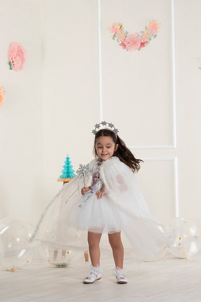 DUCA Little Princess Elsa Cloak Crown and Wand 3Pcs Set