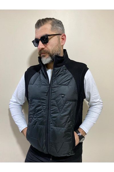 BENESSE Поло яка с цип отпред, ватиран тринишен елек