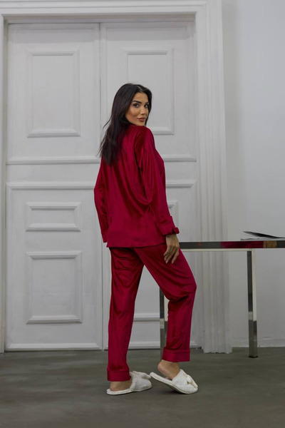 Gizotti Kırmızı Gofrajlı Kalp Nakışlı Uzun Kadife Pijama Takımı