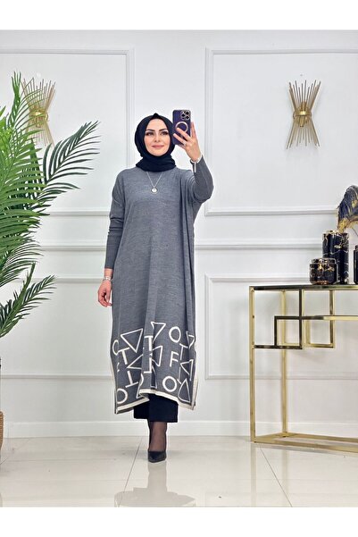 VALENS BOUTİQUE Το μέρος της φούστας με γεωμετρικό σχέδιο είναι μια χιτζάμπ τουνίκ που είναι στο σημείο της προσοχής