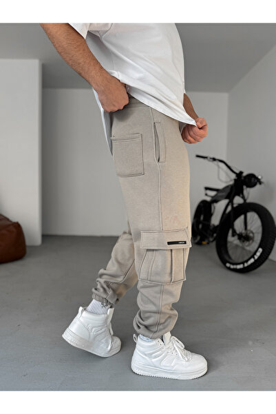 BYBASICMAN C-433 Model Stone Colored Cargo Pocket Tracksuit