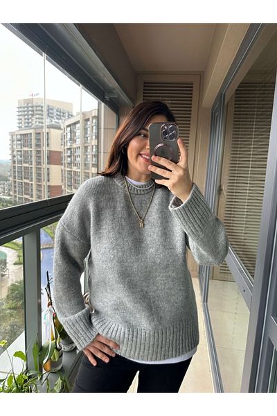 Elif Özbey Butik Pulover supradimensionat cu gât gri