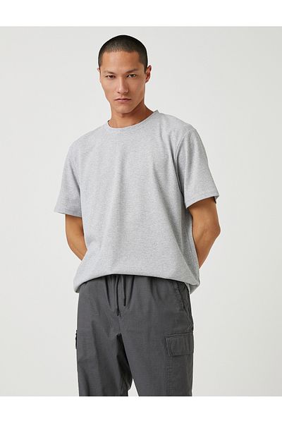 Koton Βασικό T-Shirt με λαιμόκοψη με κοντό μανίκι