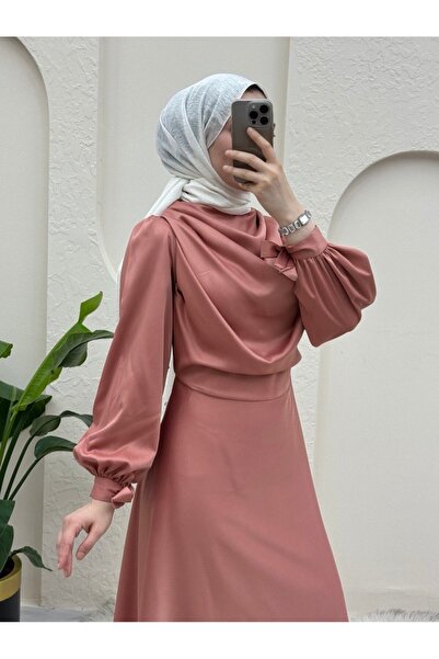 Modamorfo Βραδινό φόρεμα με γιακά με δαντέλα με λεπτομέρειες - πούδρα