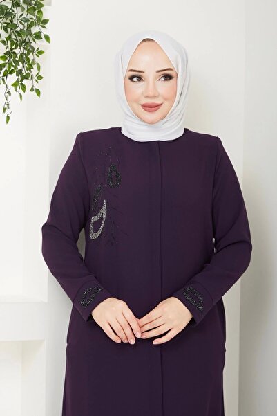 Neva Style Stone Detailed Front and Wrist Ferace