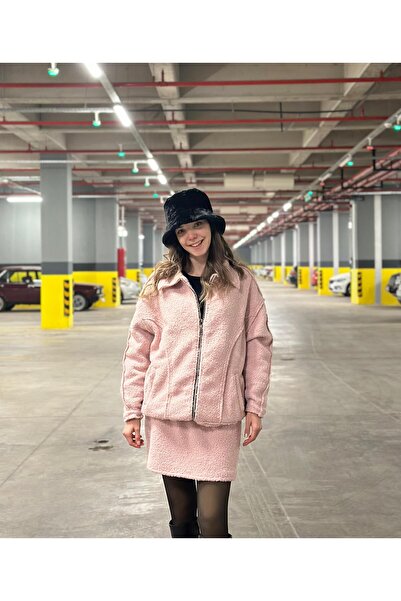 INVR Kuzu Peluş Kadın At Nakışlı Ceket