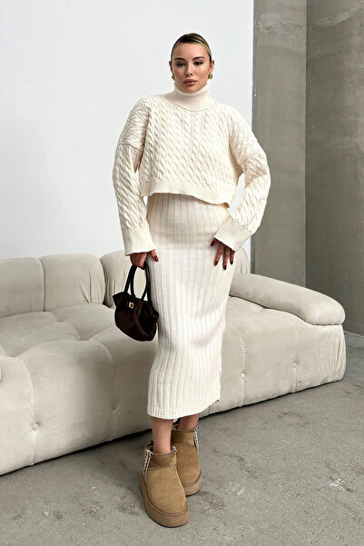 bacc Women's Ecru High-Top Knit Motif Crop Sweater and Knitwear Dress Suit Bc 231004