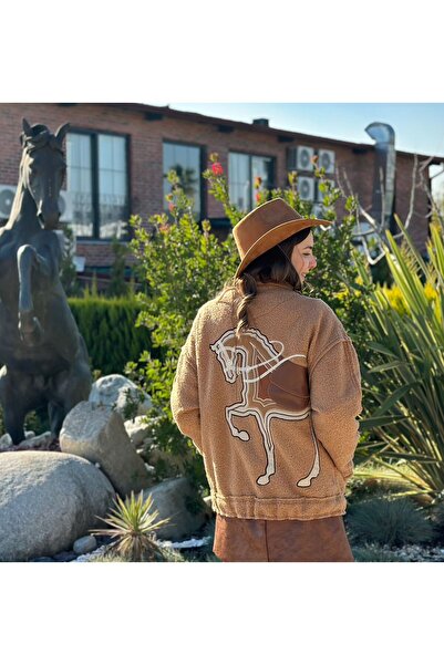 INVR Kuzu Peluş Kadın At Nakışlı Ceket