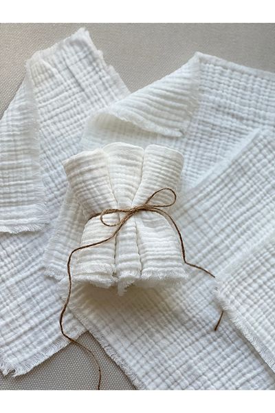 BETSY STUDIO White 3-Piece Muslin Mouth Wipe Sweat Cloth