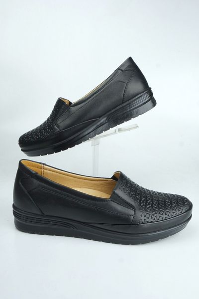 The Dortex Shoes Women's Black Genuine Leather Comfort Full Orthopedic Mother Shoes