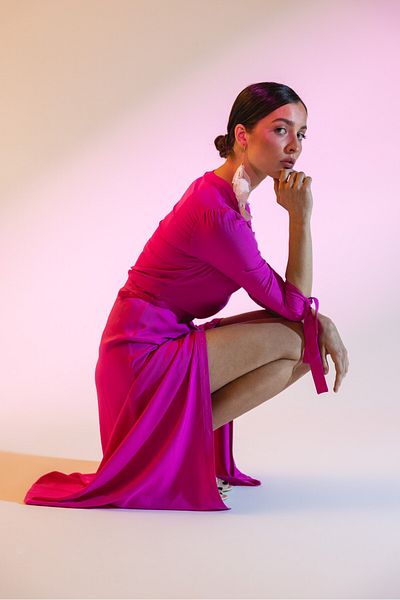 Stylove A viscose midi dress with tie cuffs