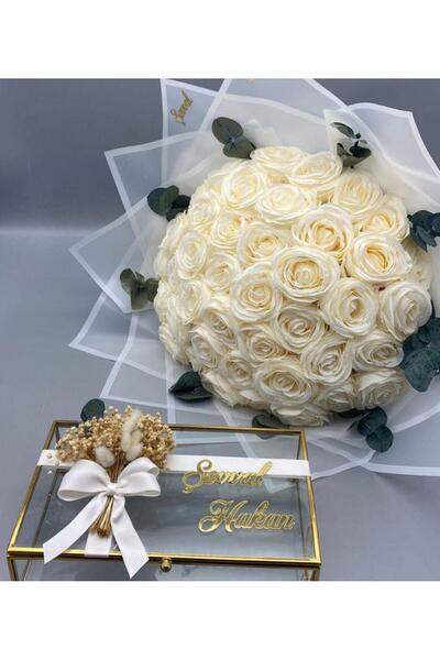 gifthomeshop İsteme Çiçeği ve Çikolatası - Krem Güller ve Gold Çikolata Kutusu
