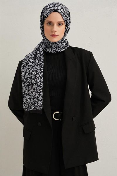 Armine Life 8042 9 08 Model Shawl