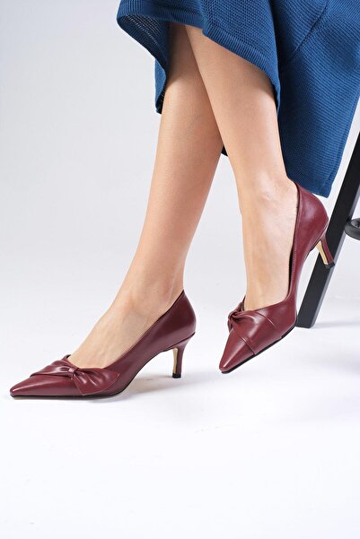 Mio Gusto Orlanda Burgundy Color Women's Heeled Shoes