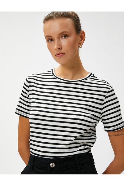 Koton Tricou cu gât cu mânecă scurtă