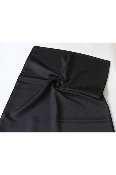 QUM İPEK Μαύρο ιταλικό σάλι Jacquard V με σχέδιο