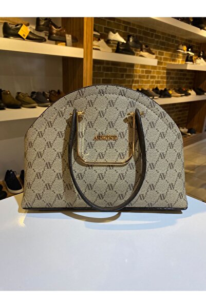 Armine Дамска чанта ARMINE с кафяв заострен край, стилна и практична за ръка ...