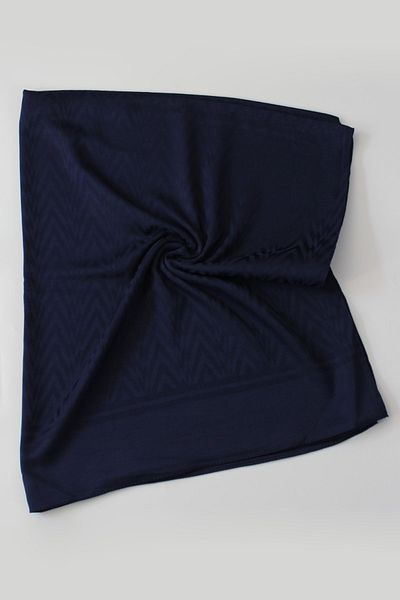 QUM İPEK Ιταλικό ζακάρ σάλι με σχέδιο ζιγκ-ζαγκ - Navy Blue