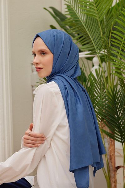 QUM İPEK Ιταλικό σάλι ζακάρ με μοτίβο Indigo Leopard