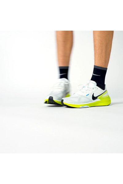 Buy nike structure clearance