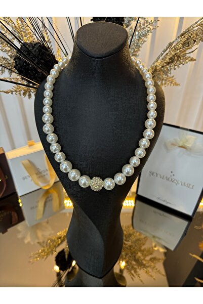 Şeyma ÖZŞAMLI İnci Kolye ( Böğürtlen Taş Detay )