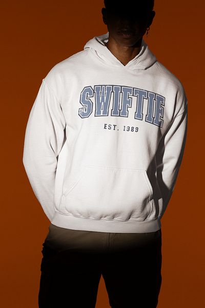 SEVBANO Swiftie Est. 1989 Printed Unisex Oversize Taylor Swift Hoodie