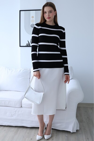 VEGENZE Women's Black Ecru Ringel Striped Ribbed Crew Neck Sweater