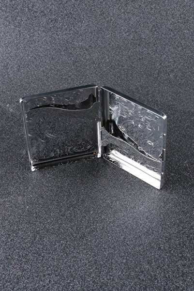 Silvio Monetti Kare Gümüş Işlemeli Metal Sigara Tabakası Smtbkcb001r2