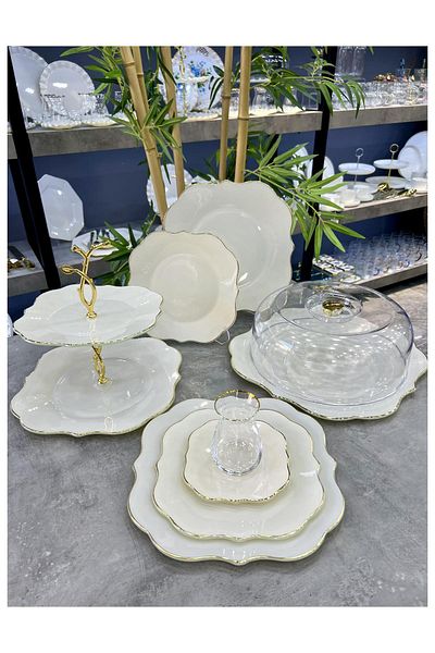 Glore Solid Cream Lotus Gold Detailed 28 Piece Presentation Set