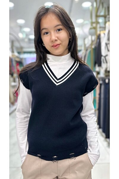 Minimoda Kids Manşetleri Yırtık Detaylı Triko Süveter