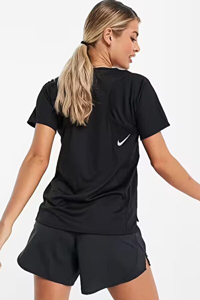 Nike Dri-Fit  Top İn Black Kadın Siyah Spor Tişört