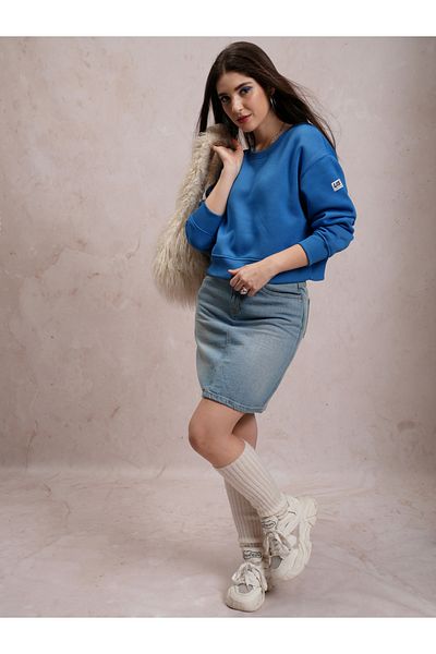 Tokyo Talkies By Styli Relaxed Fit Crop Sweatshirt with Patch Detail