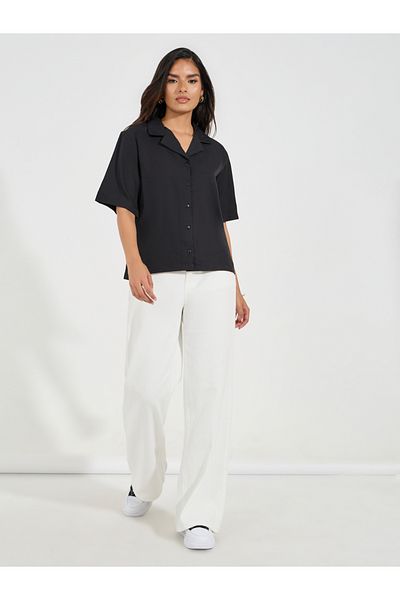 Styli Solid Loose Fit Buttoned Shirt with Lapel Collar