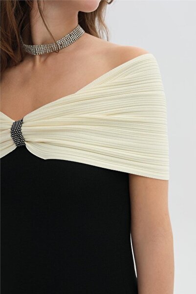 SHERIN Black Bow Shoulder Detailed Knitwear Dress