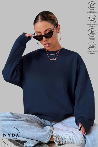 Nyda Collections Унисекс суитшърт с дълъг ръкав, щампа „Атака на титани“, кръгло деколте и качулка, с повдигнати елементи
